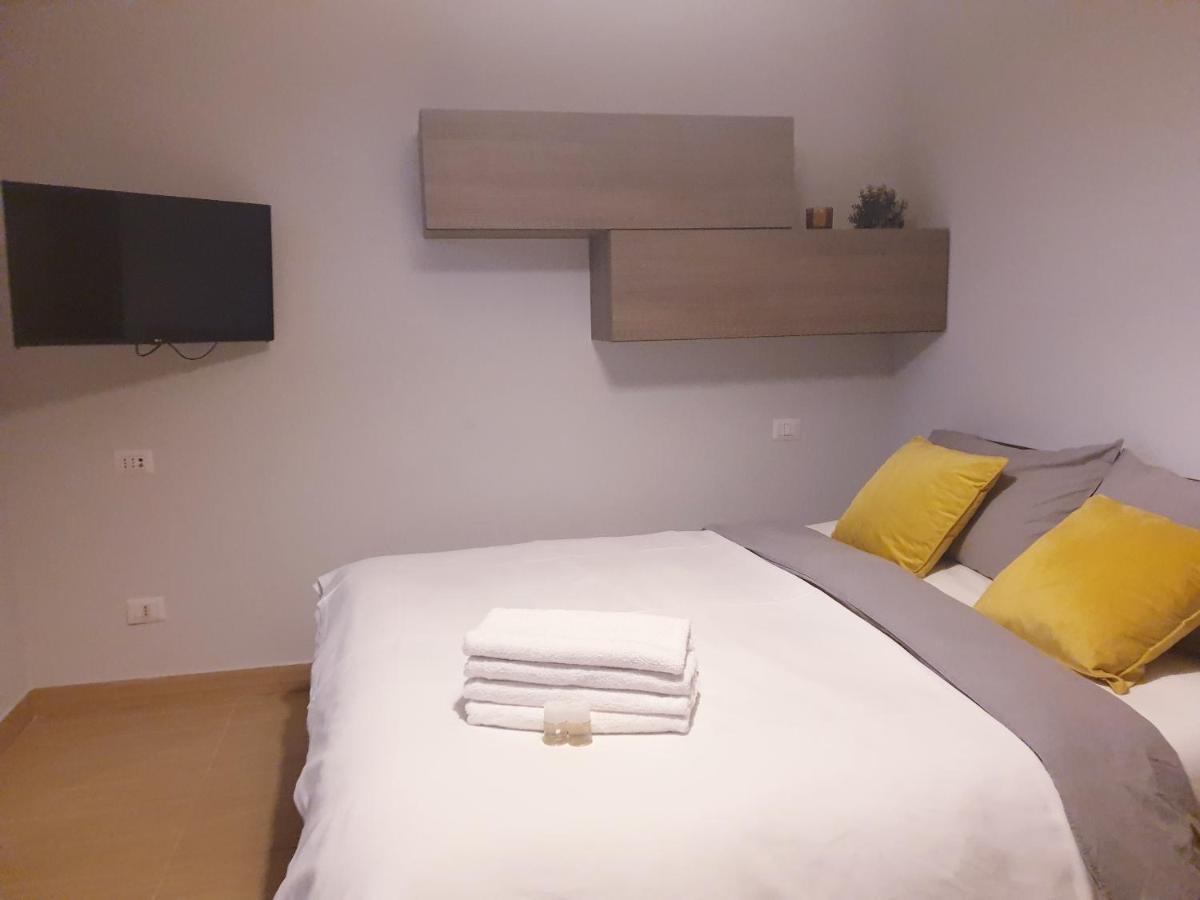 Michelangelo Apartments Кормано Екстер'єр фото