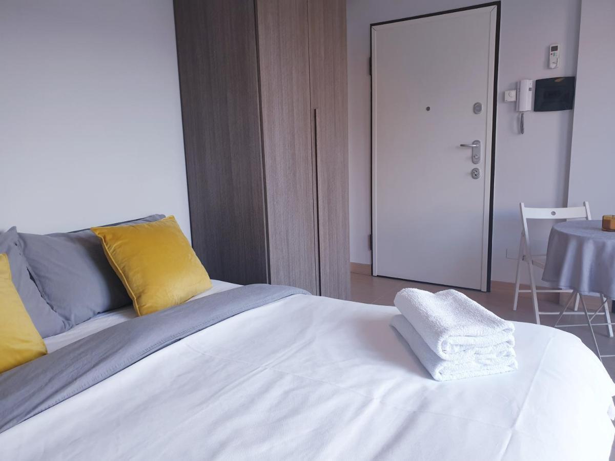 Michelangelo Apartments Кормано Екстер'єр фото